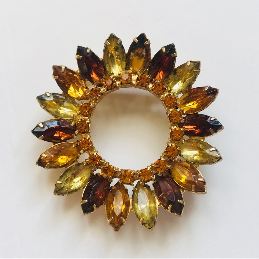 Vintage rhinestone brooch